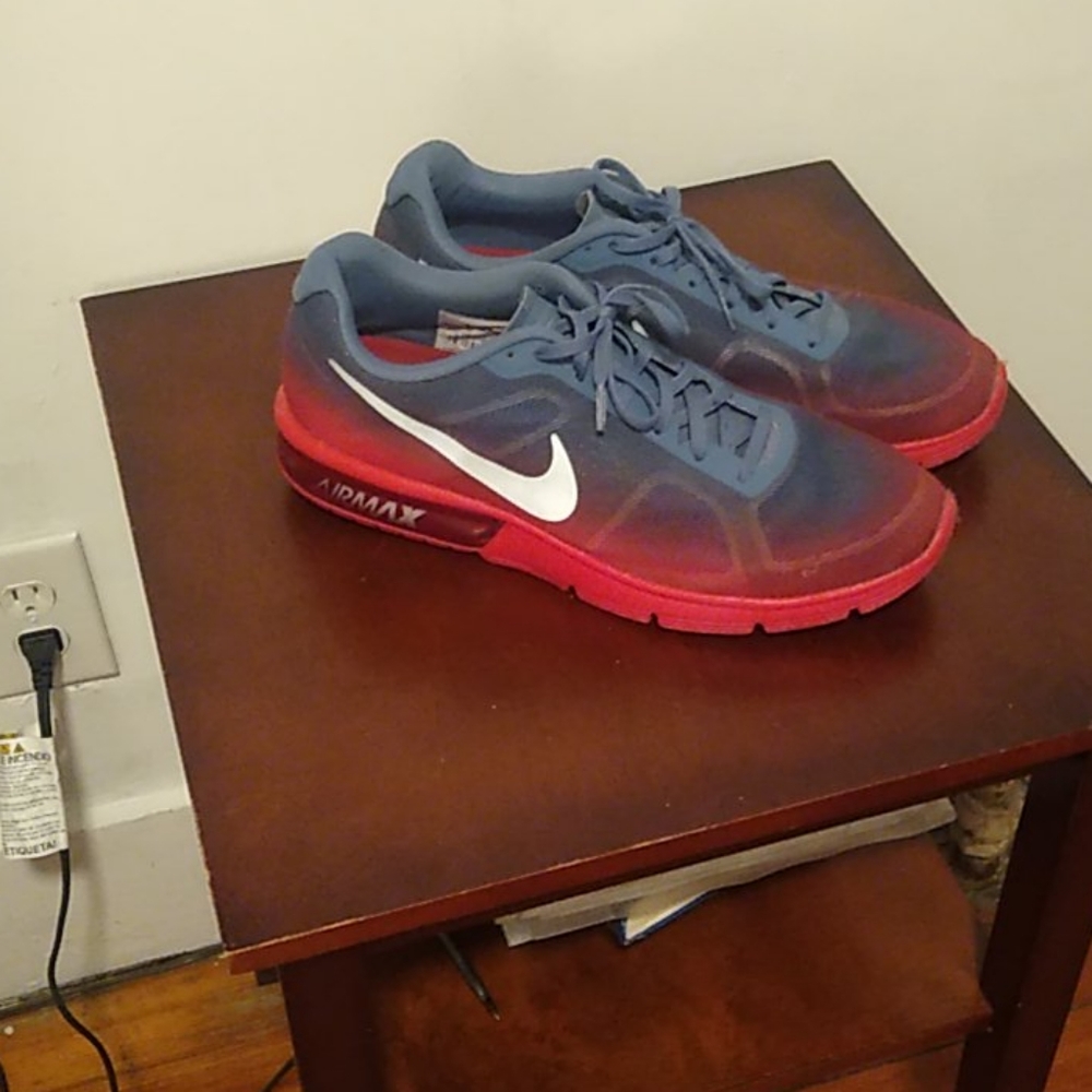 Nike Air Max Sequents